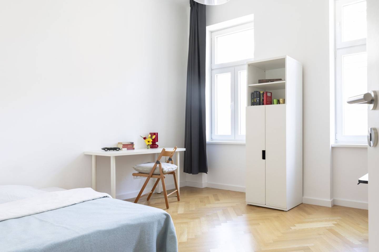 Wohnen mit Stil – Generalsanierter Altbau mit SW-Balkon & perfekter Infrastruktur