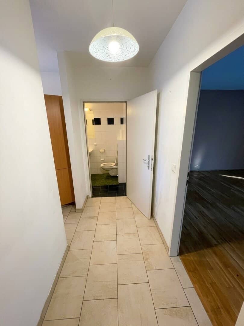 Gemütliche Garconniere mit Balkon gegenüber TU!