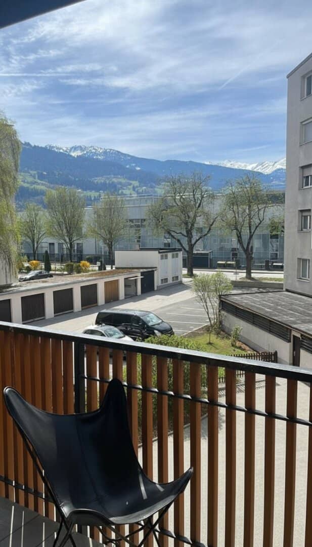 Schwaz: Selten schöne, sanierte 4-Zimmer-Wohnung mit zwei Balkonen und großzügigem Kellerraum