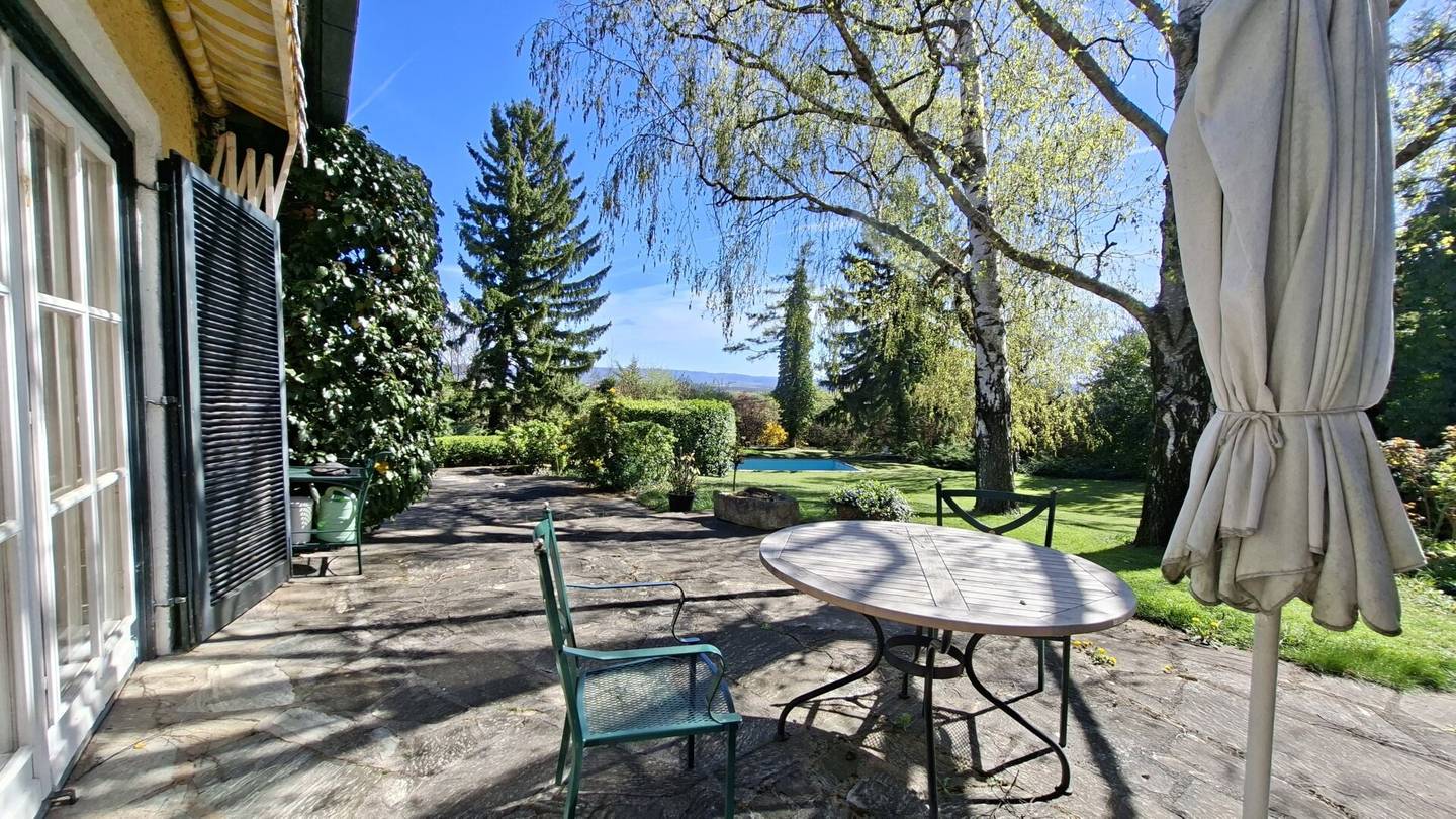 Großzügige Villa in Bad Fischau-Brunn mit 2.781m² großem Traumgrund und Fernblick