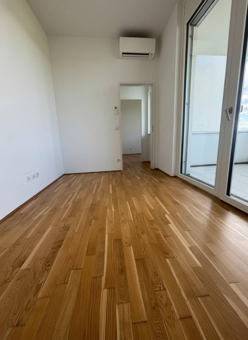 Moderne 3-Zi-DG-Wohnung mit Terrasse in Graz!