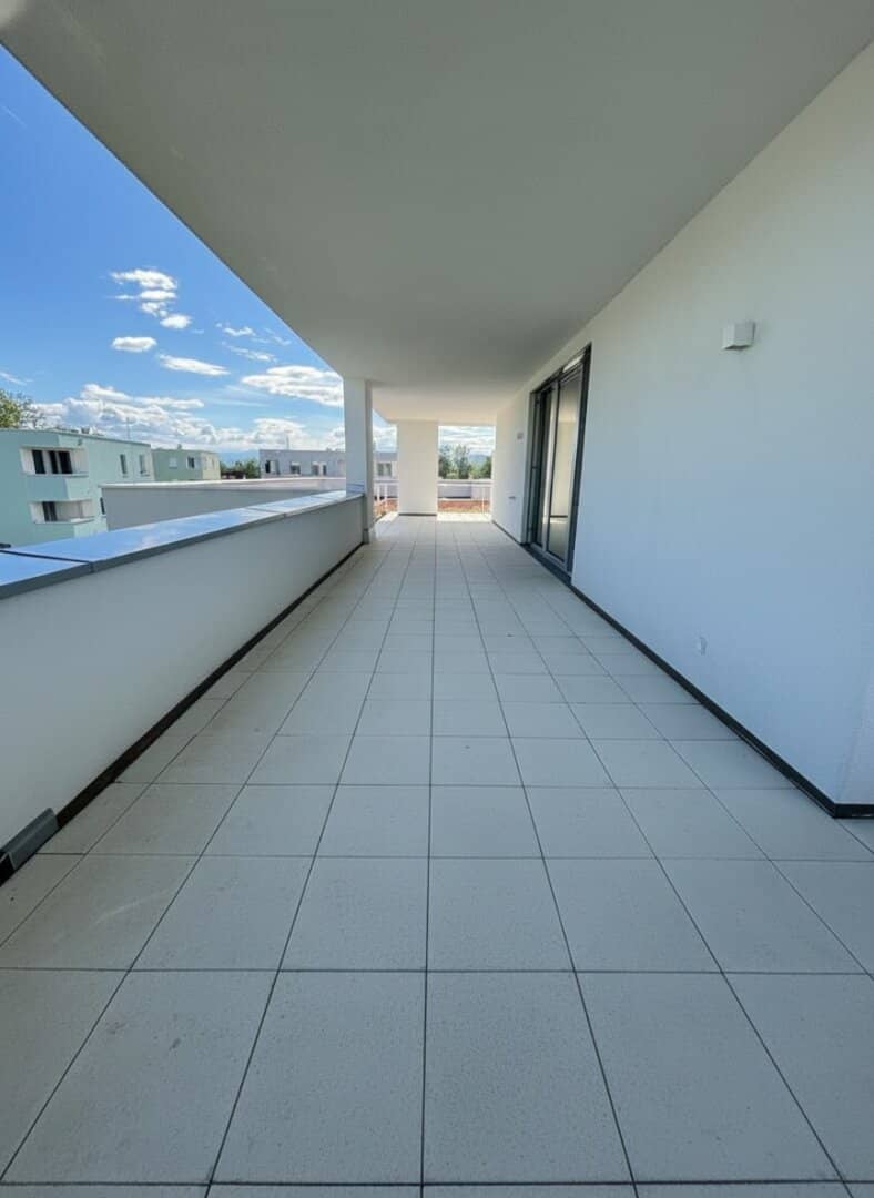 Moderne 3-Zi-DG-Wohnung mit Terrasse in Graz!