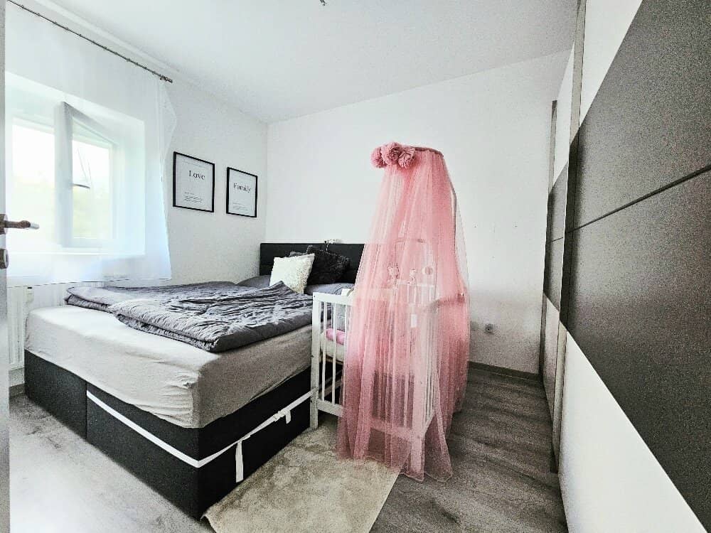Charmante 2-Zimmer-Wohnung in Graz: Stadtblick, Parkett & Bad mit Fenster! Nur 145.000€!