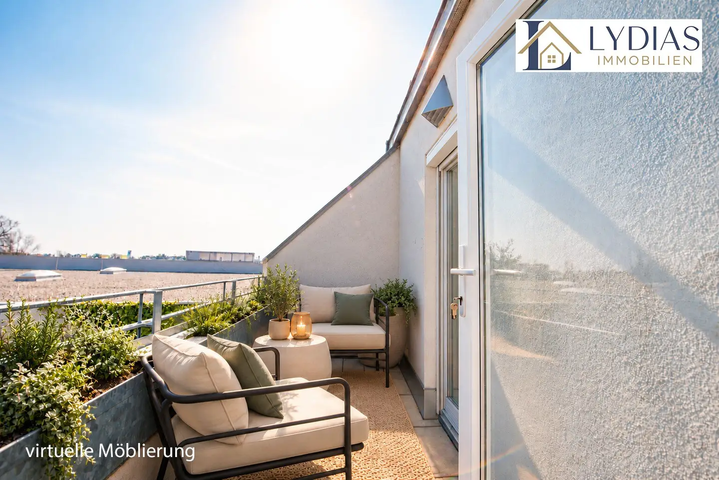 Gemütliche und helle DG-Wohnung mit 4-Zimmer und hofseitiger Terrasse - Top-Infrastruktur