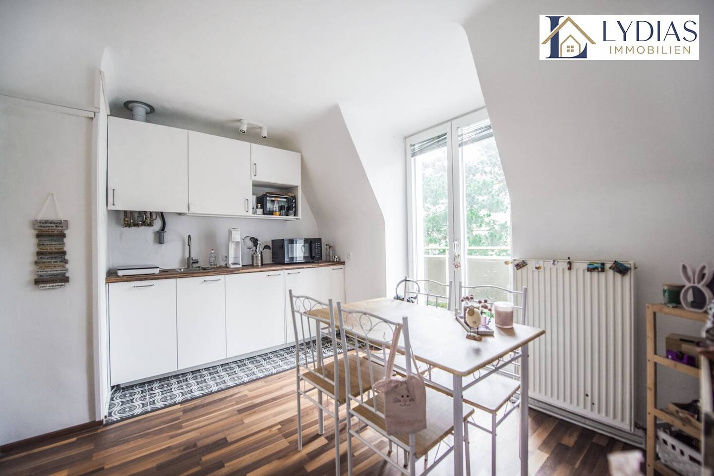 Gemütliche und ruhige 2-Zimmer-Wohnung mit Balkon (Südwesten), Top Infrastruktur/ Nähe Station-U4 Hütteldorf!