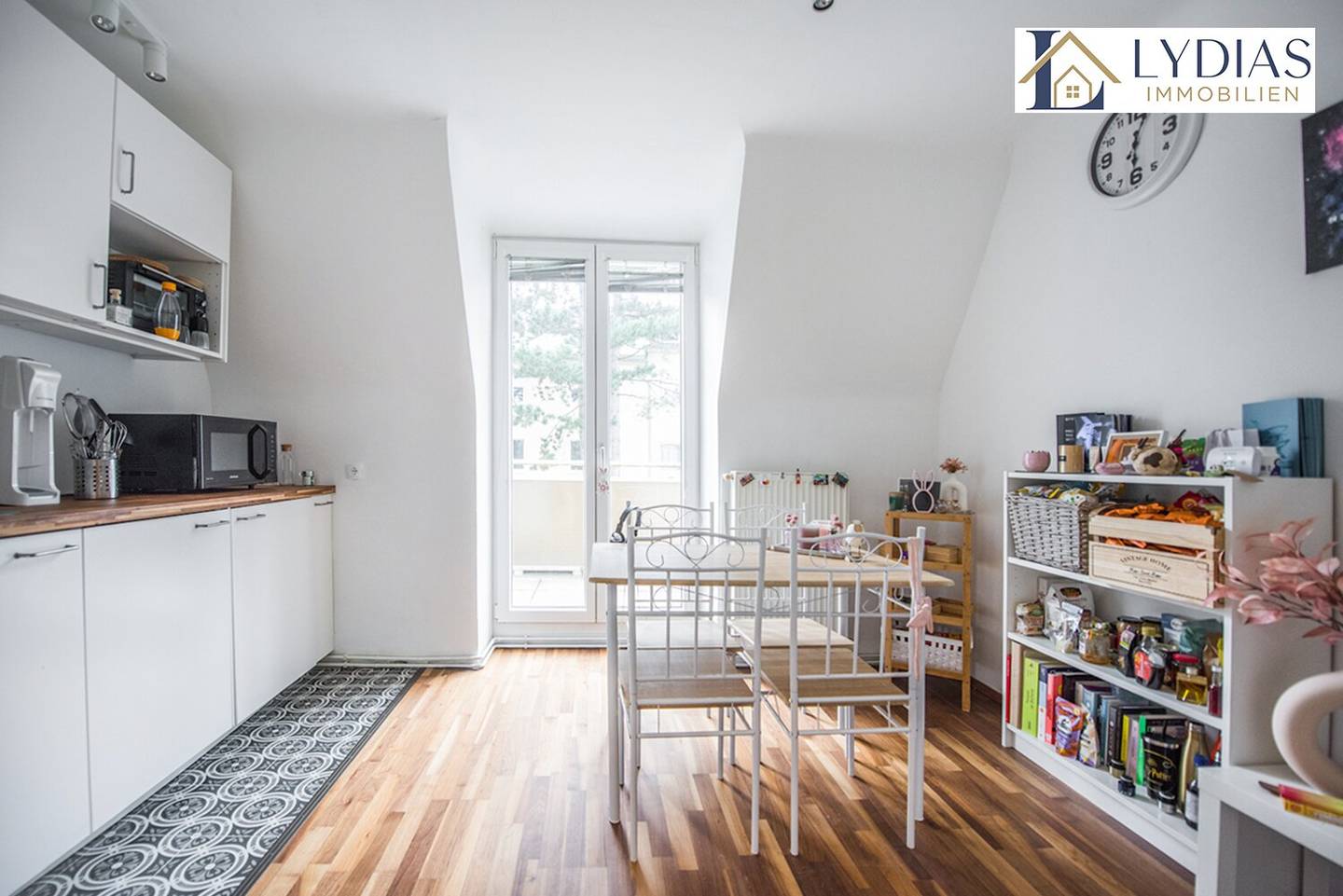 Gemütliche und ruhige 2-Zimmer-Wohnung mit Balkon (Südwesten), Top Infrastruktur/ Nähe Station-U4 Hütteldorf!