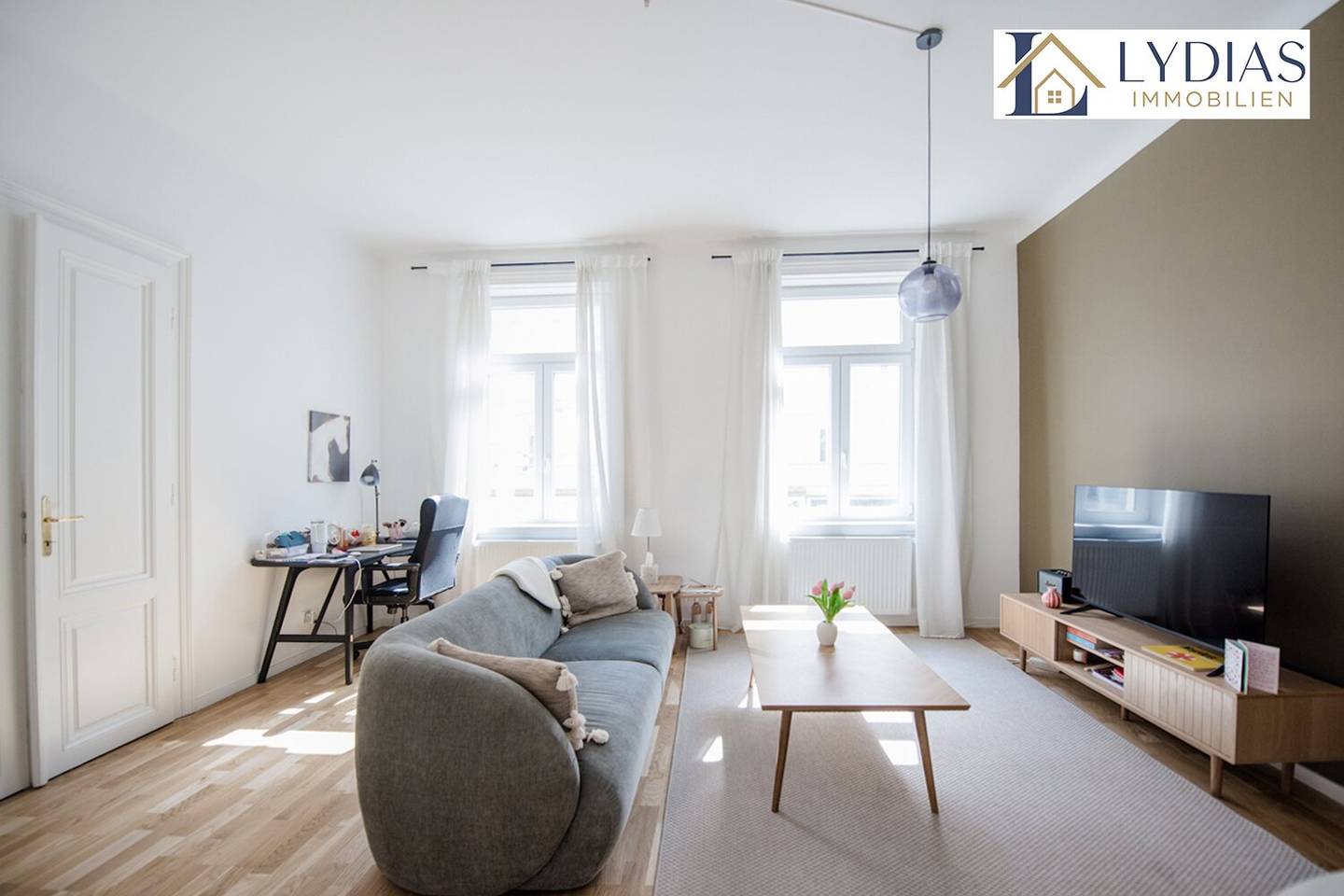 Traumhafte und sehr gepflegte 2-Zimmer-Altbauwohnung (südwestlich ausgerichtet), Nähe U3-Station / Top Infrastruktur!