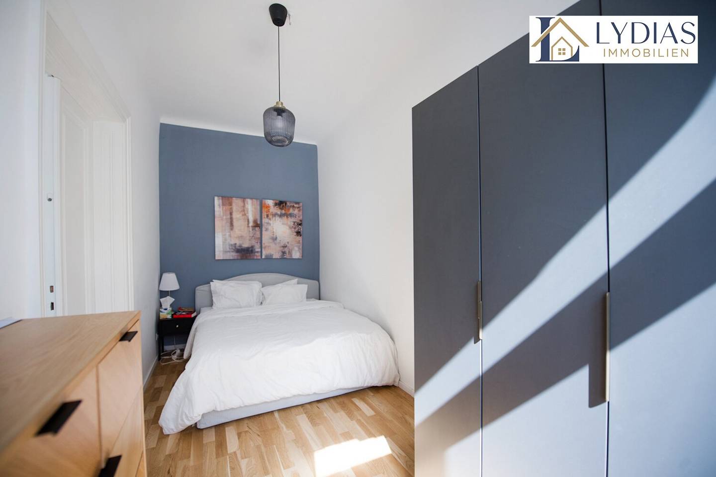 Traumhafte und sehr gepflegte 2-Zimmer-Altbauwohnung (südwestlich ausgerichtet), Nähe U3-Station / Top Infrastruktur!
