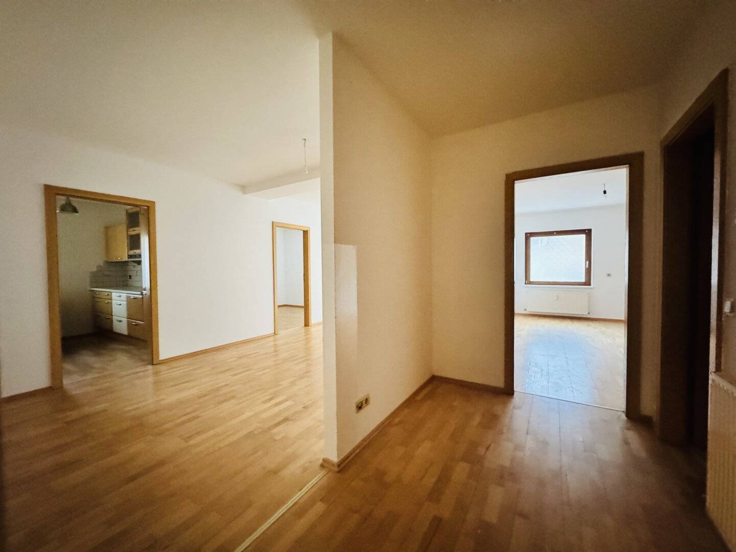 Mietwohnung: 3-Zimmer-Wohnung mit TG-Platz im Wipptal – Steinach am Brenner