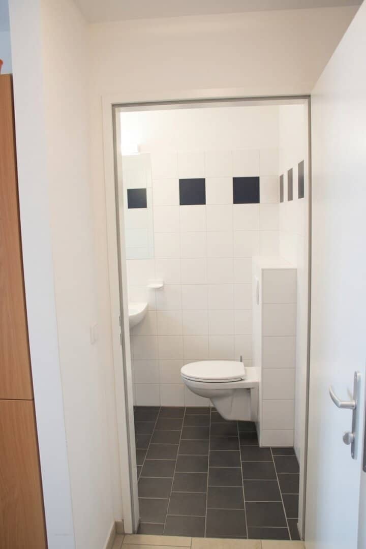 Top Wohnung 34m² mit Balkon, Einbauküche & Aufzug