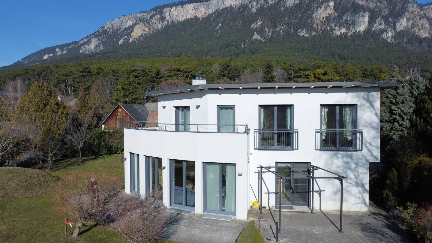 Luxus und Natur vereint - Modernes Wohnen in einmaliger Aussichtslage