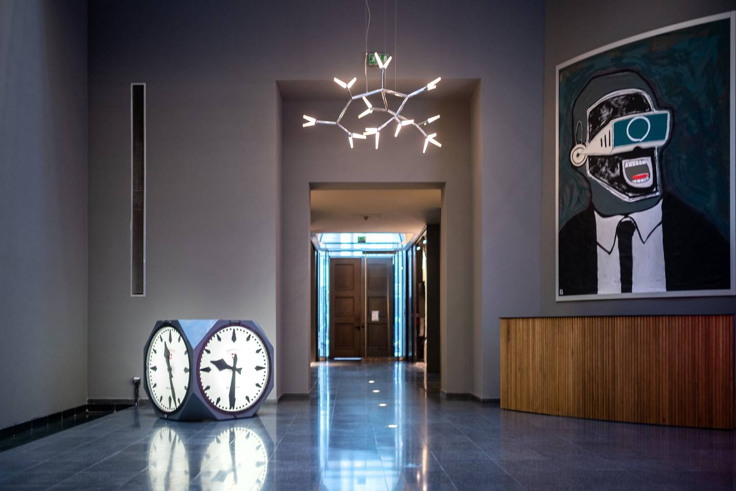 Top inner city location at Michaelerplatz Private office room in the Business Center commission free