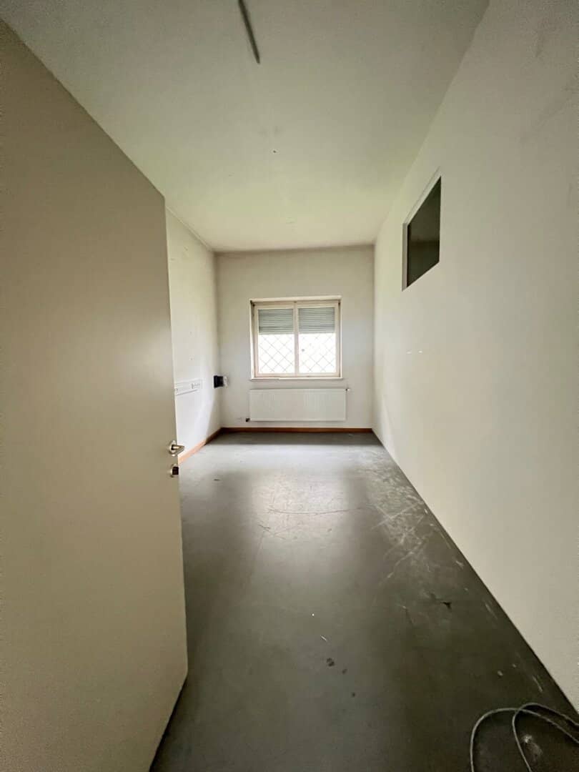 Gewerbeobjekt in St.-Peter mit Büro- und Hallenflächen