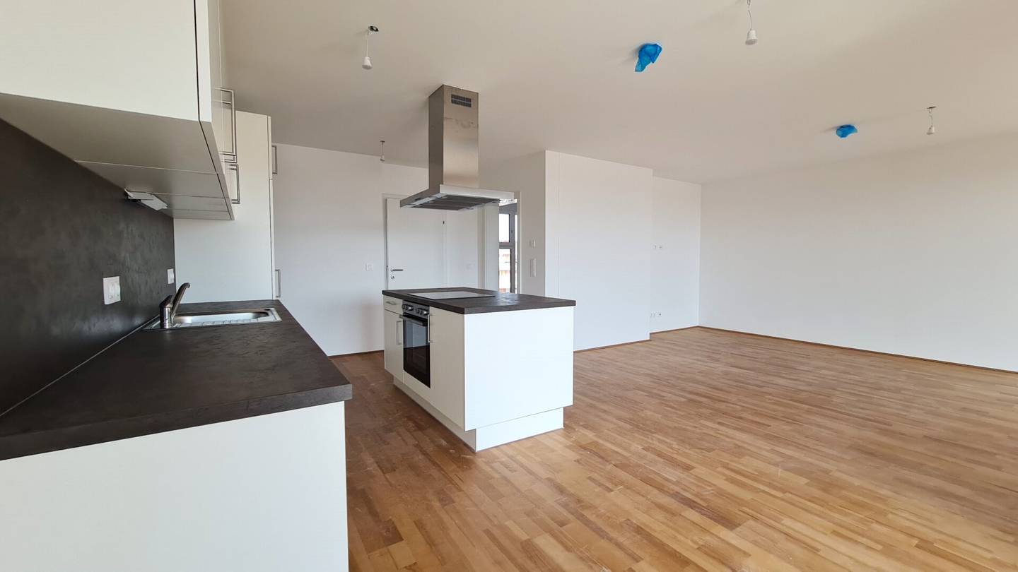 Familienwohnung mit großem Balkon, sofort verfügbar!