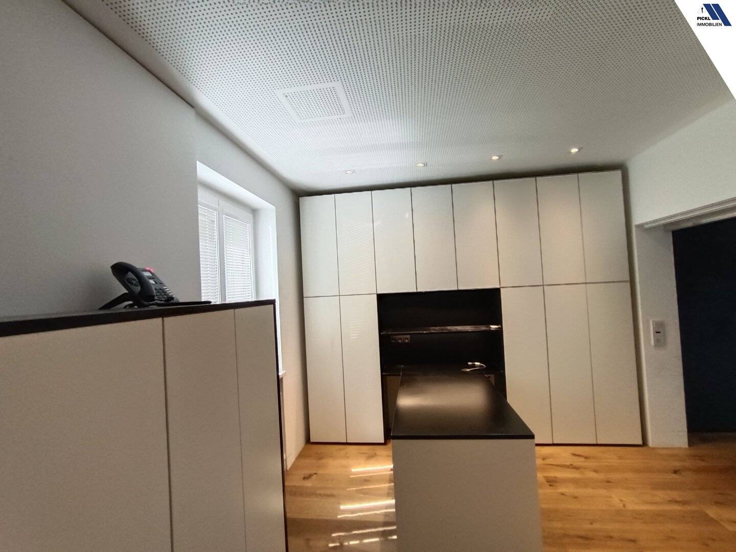 LINZ DONAULÄNDE: GESCHÄFTSFLÄCHE IN  TOP LAGE MIT ENTWICKLUNGSPOTENTIAL