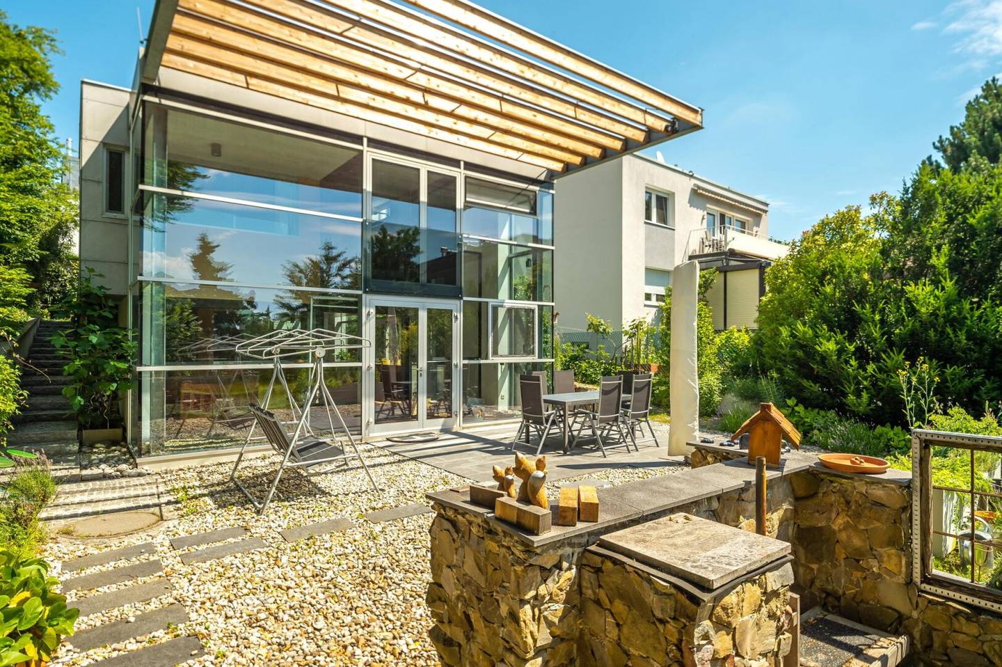 Prämiertes Architektenhaus mit Garten und Terrasse in 1230 Wien – Ihr Traumzuhause!