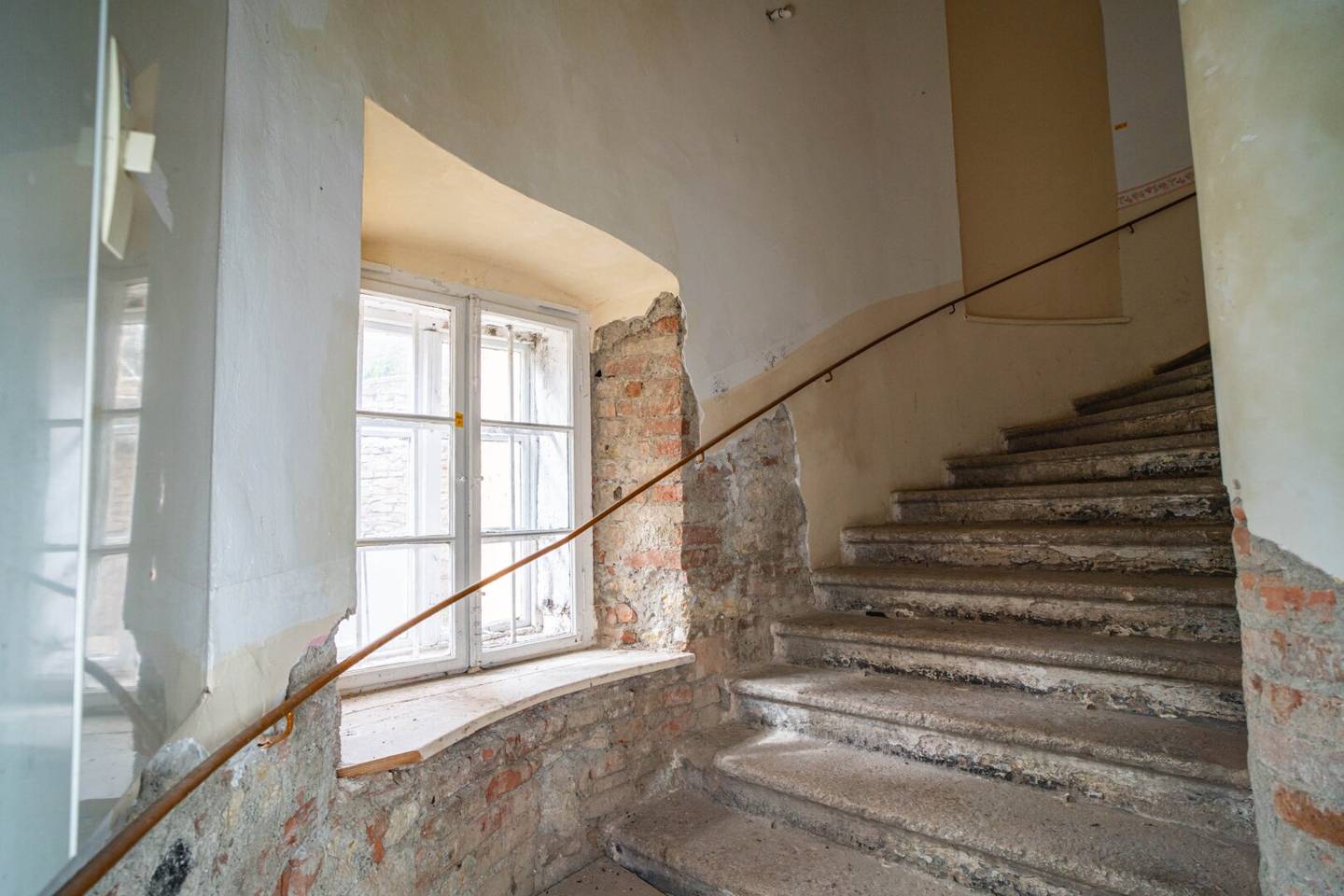 Historische Biedermaier Villa in Baden (Villa Fröhlich) - mit Baubescheid
