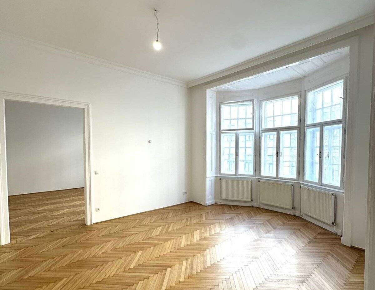 SOMMERAKTION: Halbe Maklerprovision sparen bis 31.8.! Lichtdurchfluteter 4-Zimmer-Altbautraum in 1030-Toplage