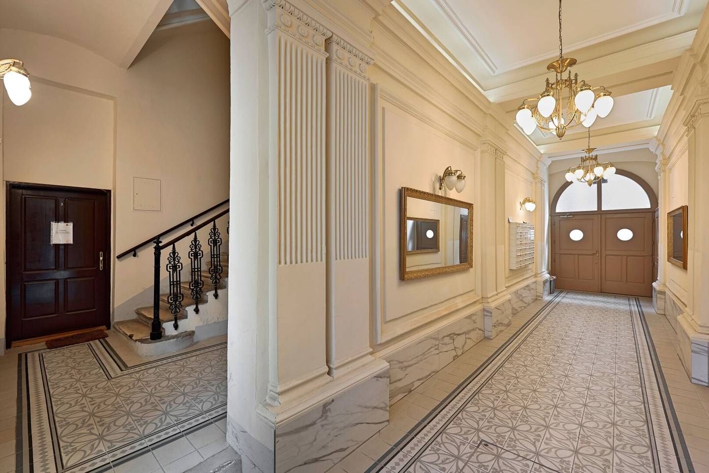 Leibenfrostgasse 8 – Elegant Historic Building in Prime Location