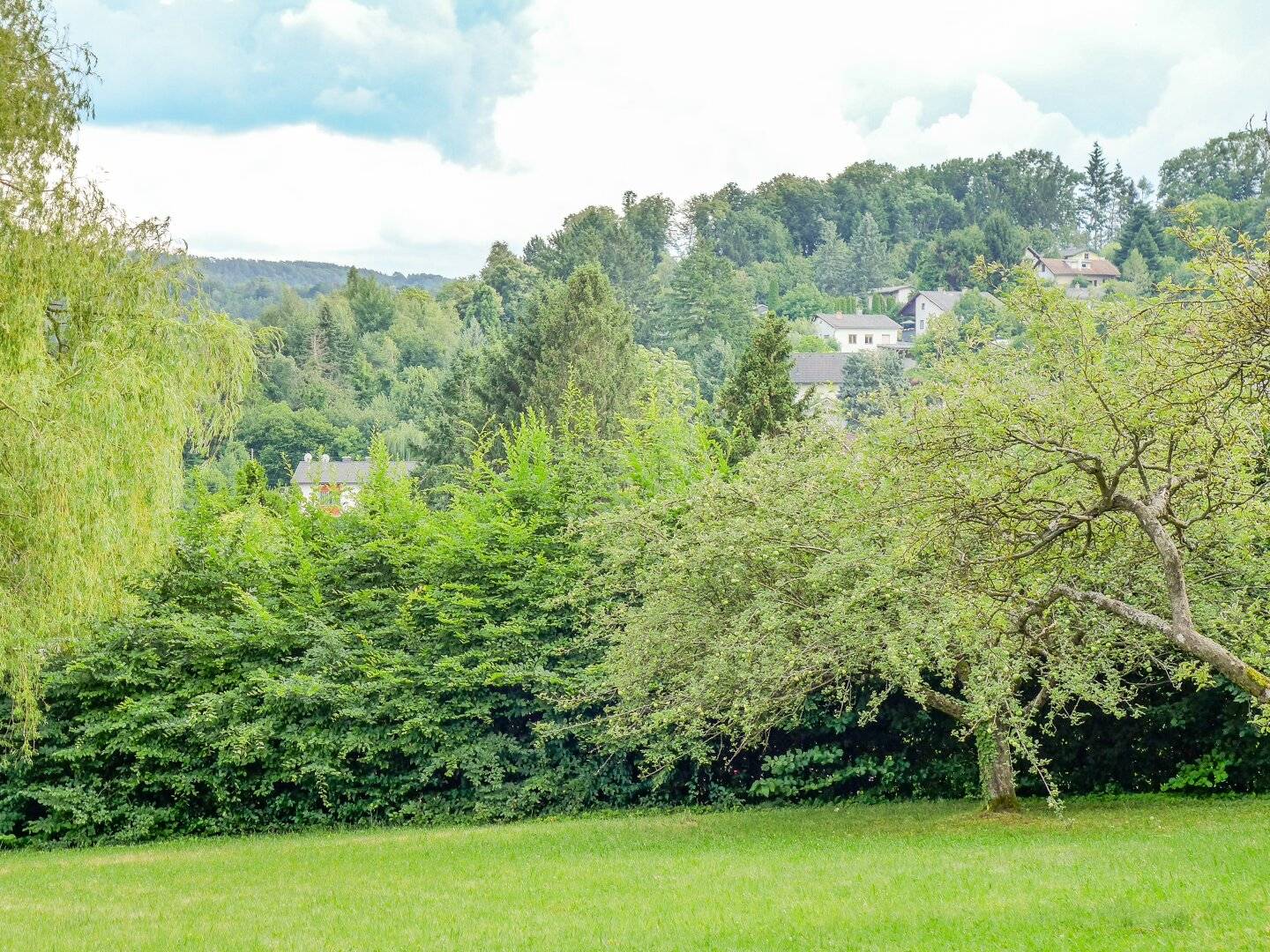 Bauland Wohngebiet mit idyllischen Blickachsen - 2.493 m² im Wienerwald mit Grünblick