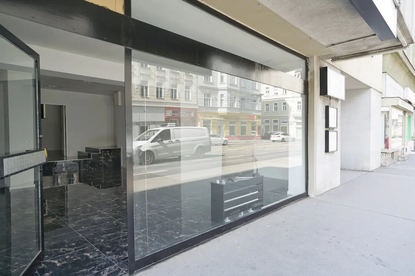 Exklusives Geschäftslokal in Bestlage am Rennweg – vielseitig nutzbar und sofort verfügbar! Provisionsfrei!