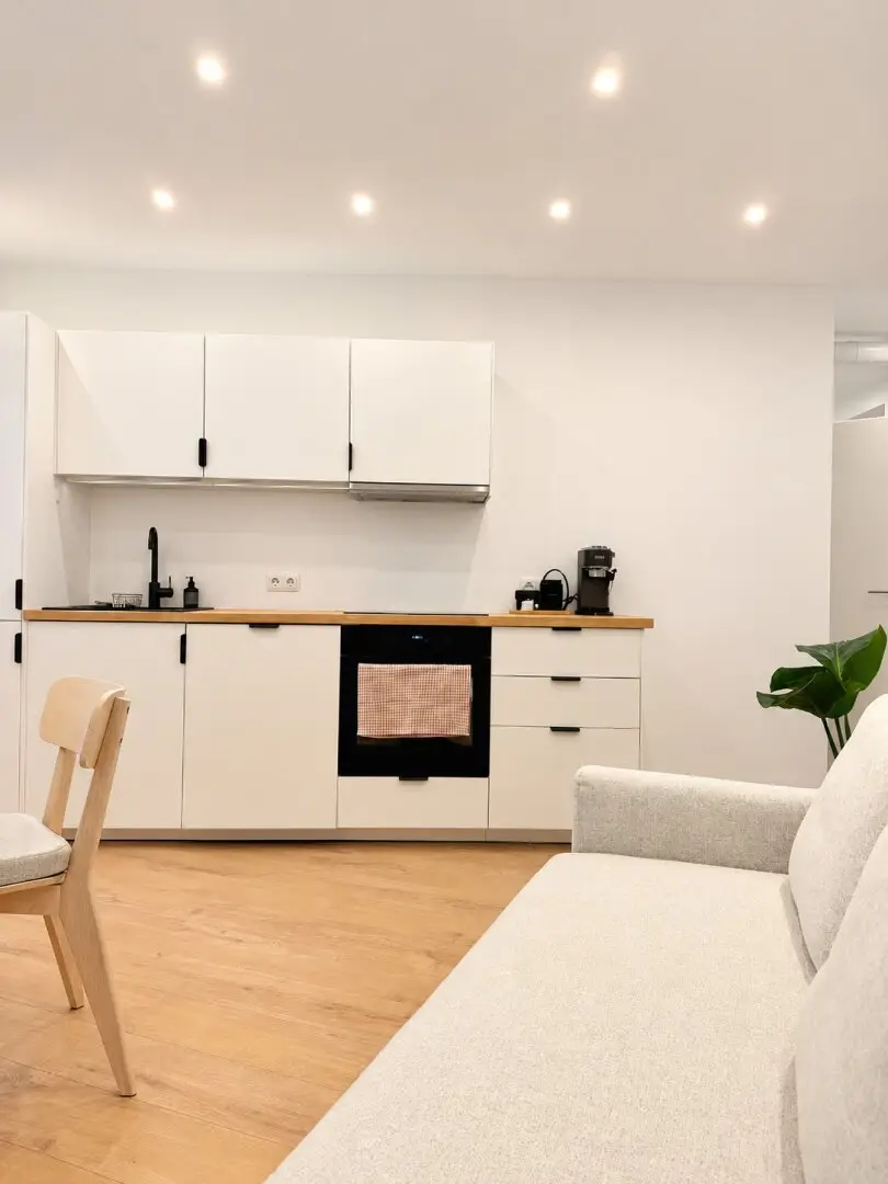 Provisionsfrei! Neuwertige 57 m² Wohnung mit 2 Schlafzimmern – Nähe Schönbrunn, U4 in 3 Min.