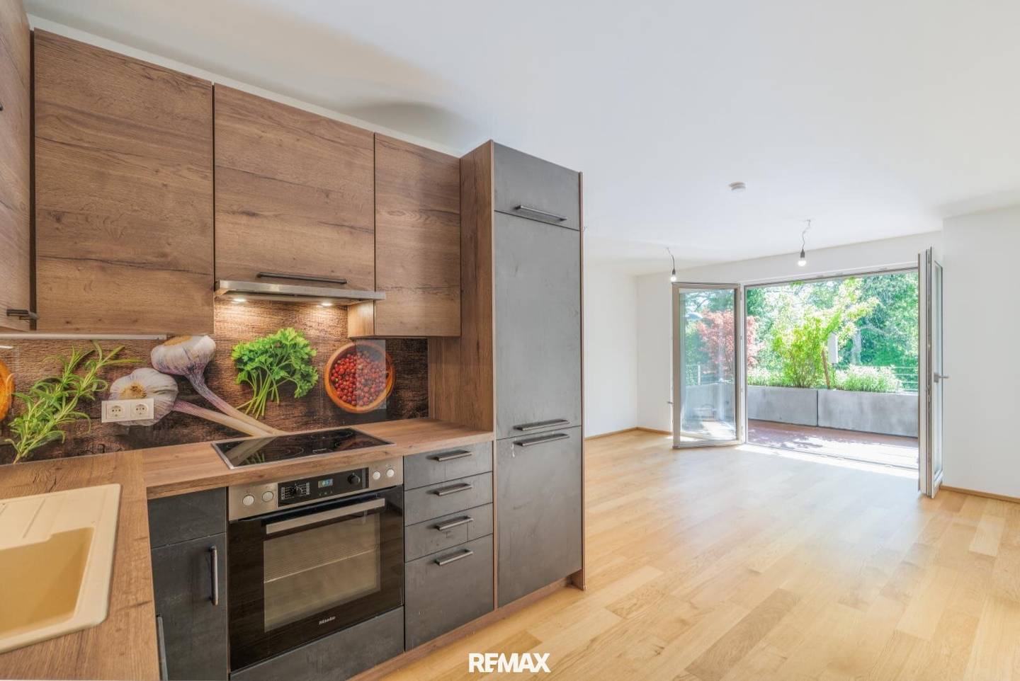 Elegante 2 Zimmer Top Neubauwohnung - Ruhelage mit Waldblick - Top Ausstattung inklusive