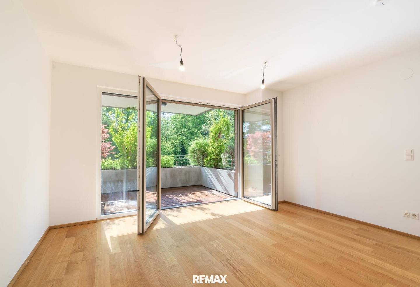 Elegante 2 Zimmer Top Neubauwohnung - Ruhelage mit Waldblick - Top Ausstattung inklusive