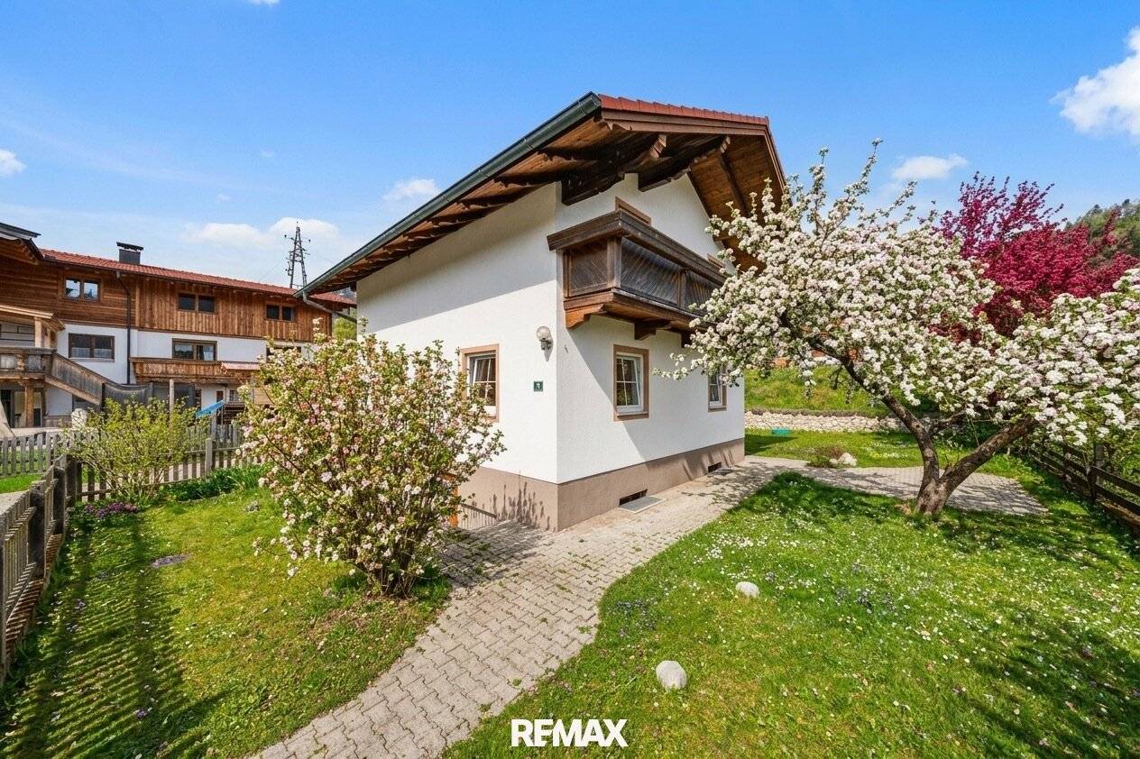 Charmantes Einfamilienhaus mit Entwicklungspotenzial!