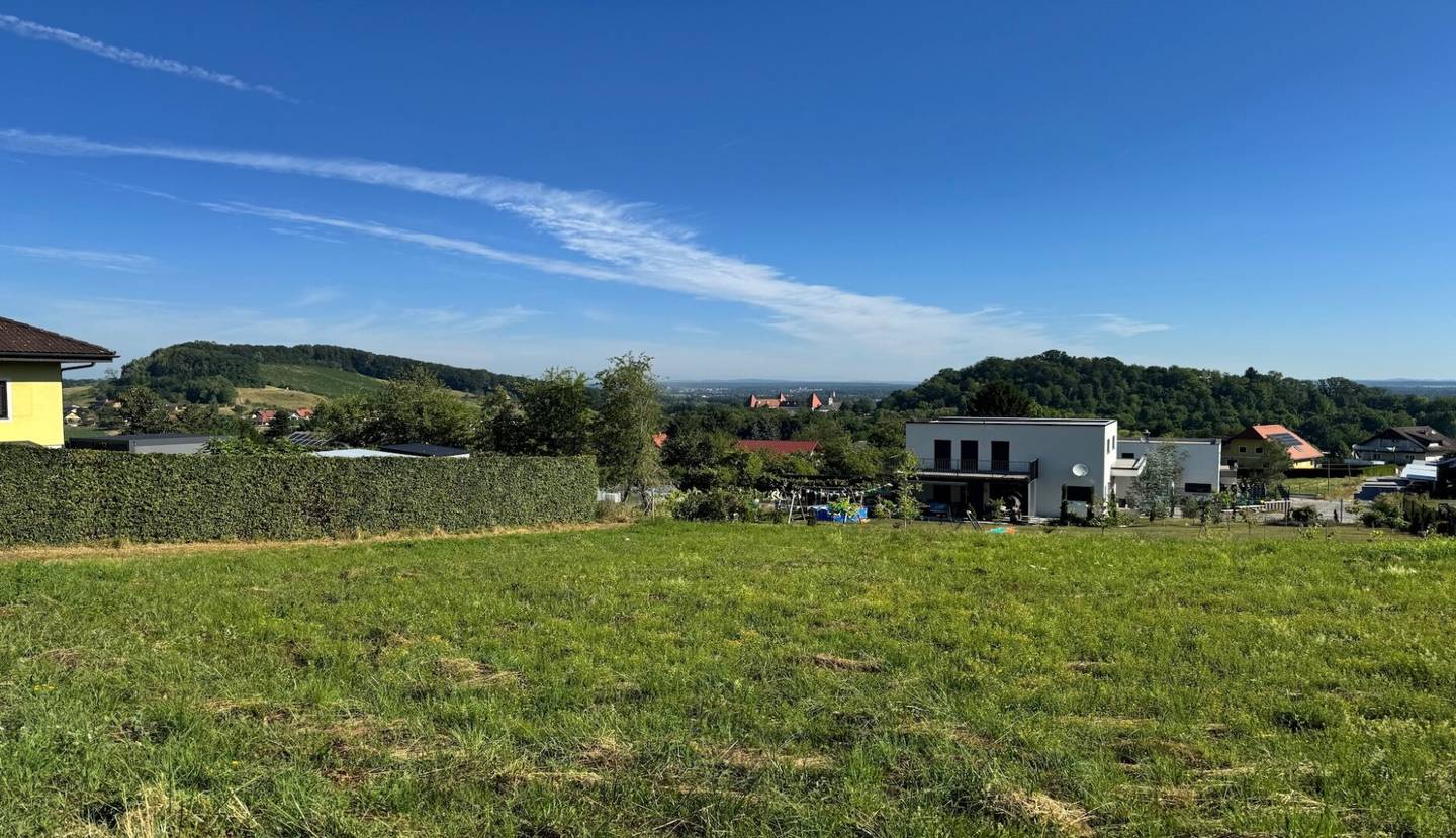 Baugrund nahe der Weinstraße
