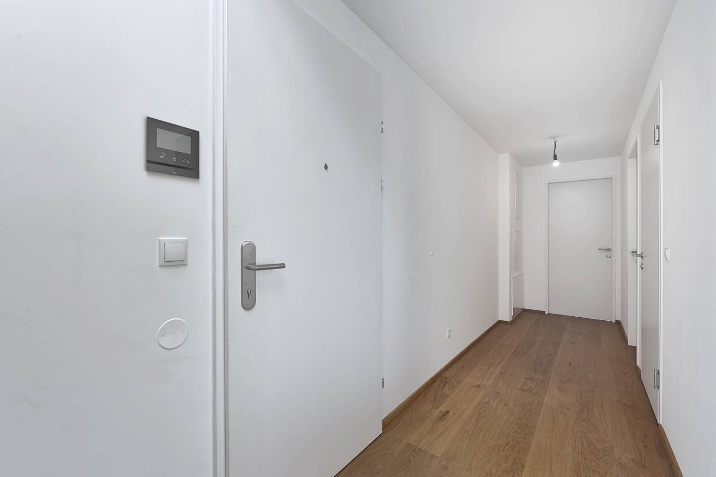 Brand new top floor apartment with large terrace