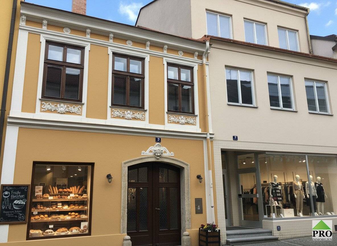 2 Stadthäuser- 4 Wohnungen & 2 Geschäftslokale! Zinshausprojekt in Waidhofen an der Thaya (Waldviertel) super Förderungsmöglichkeit oder einfach zum Sanieren!
