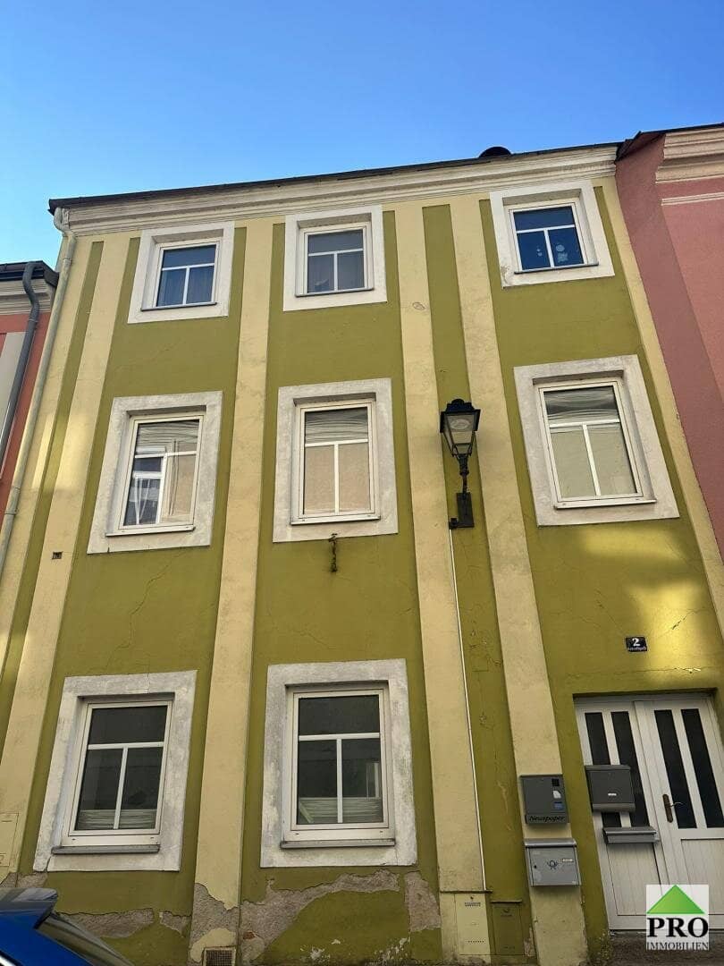 Anleger - Investoren Objekt! Mehrfamilienhaus mit 3 Wohnungen mitten in der Bezirksstadt Waidhofen an der Thaya!