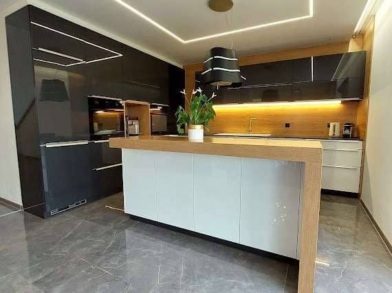 Neuwertiges Einfamilienhaus in Oberzirking, 5 Zimmer, Garten, Garage, 187m² Wohnfläche