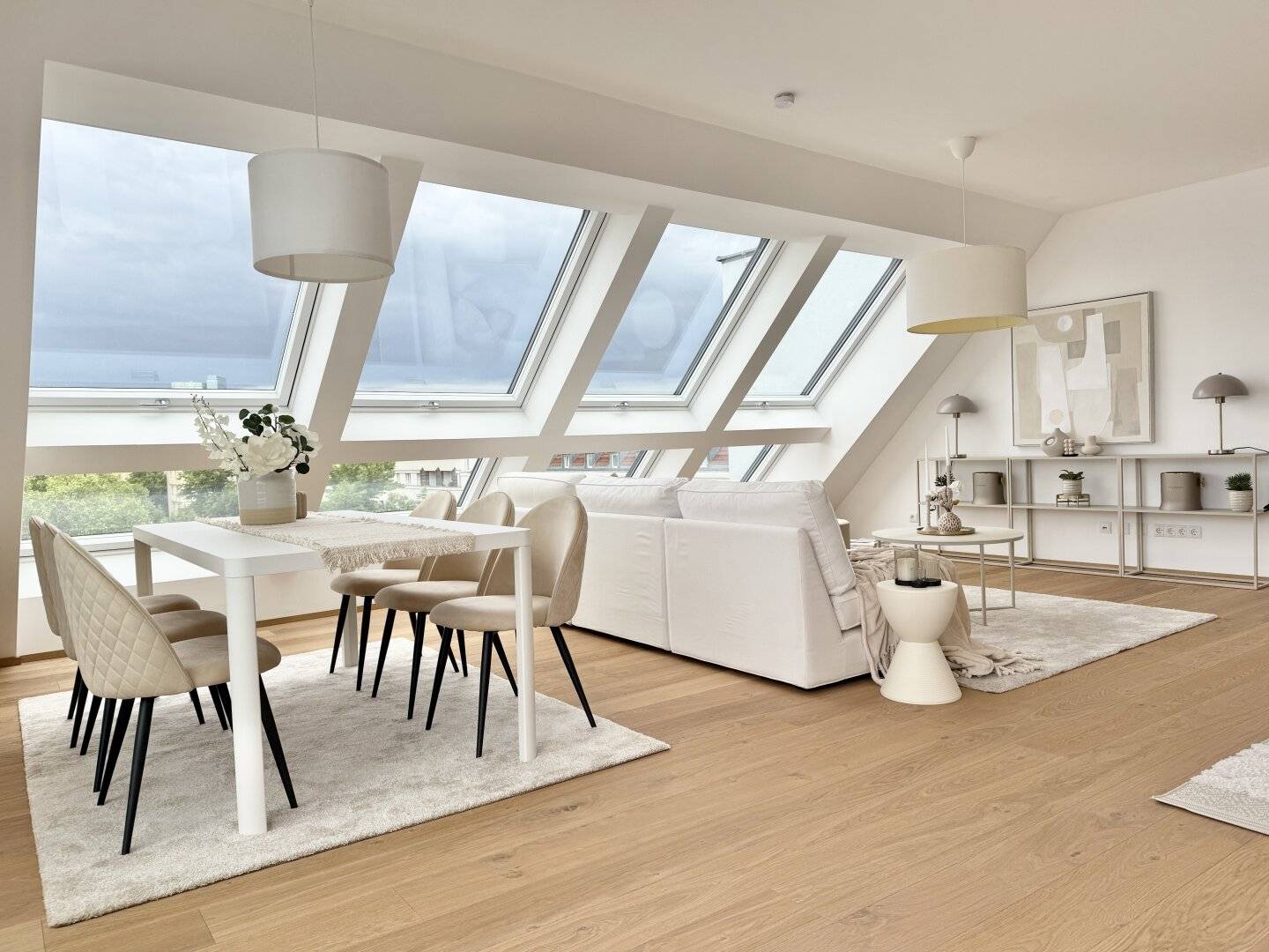 Penthouse with panoramic view and roof terrace