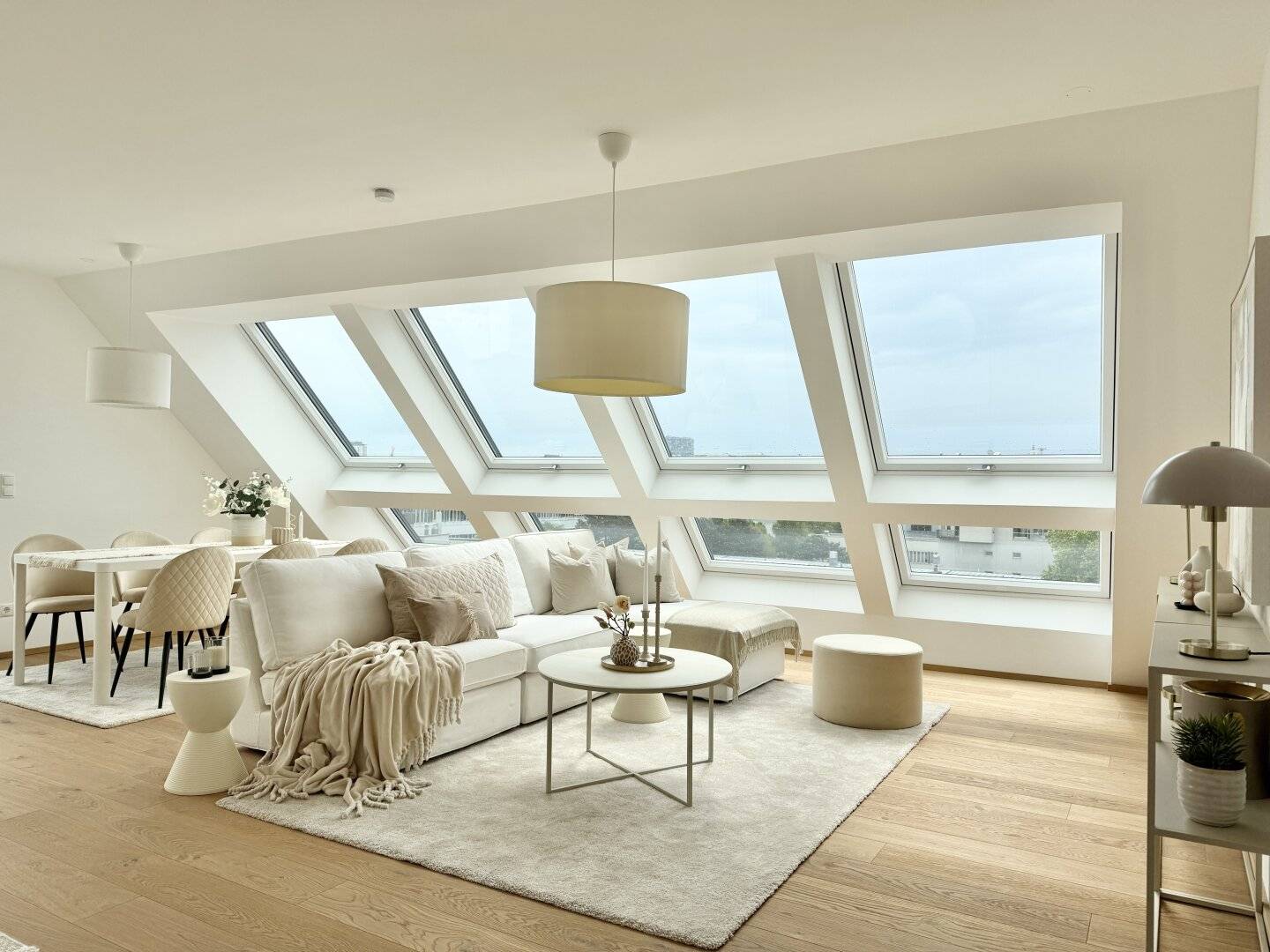 Penthouse with panoramic view and roof terrace