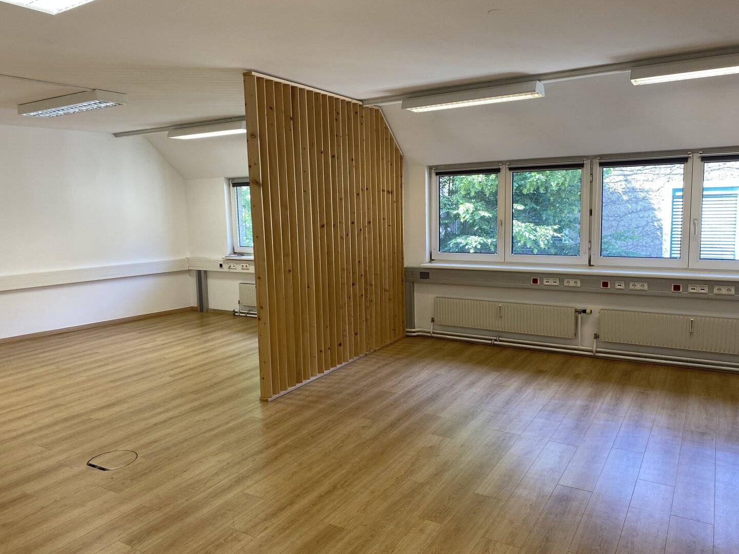 Schönes Großraum-Büro in top Lage! 47m²   - 4020 Linz