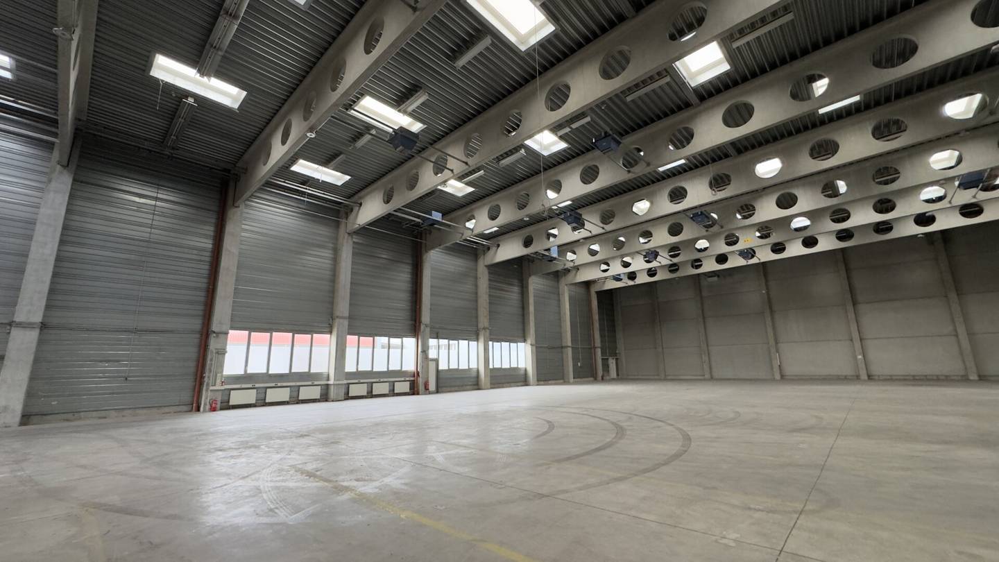 ~1.500 m² Lagerhalle (9 Meter hoch, keine Mittelstützen) in 1230 Wien - Eitnergasse 17