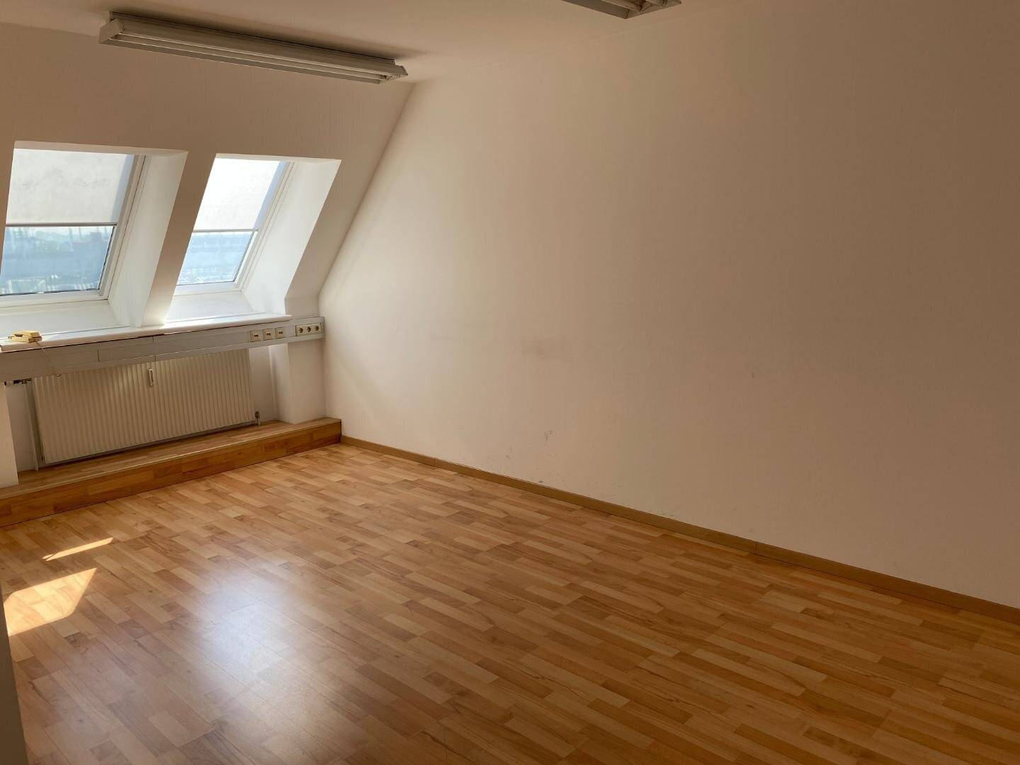 Sonnig, freundliches 6 Zimmer-Büro! 115m² - 4020 Linz