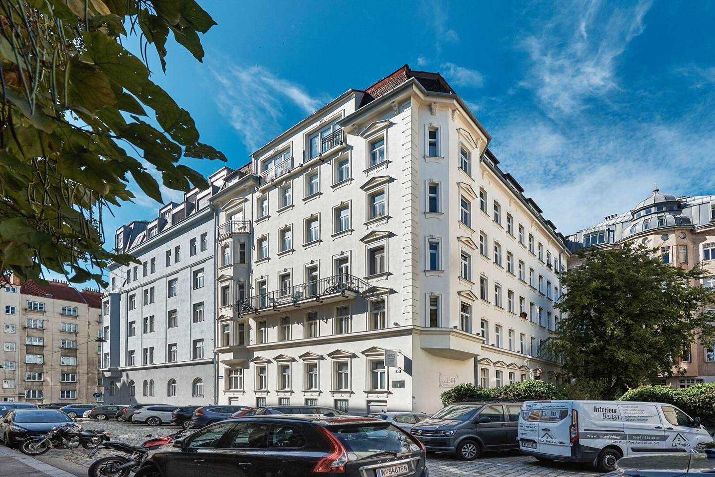 Seisgasse 18 - Living by the Park Surrounded by Greenery