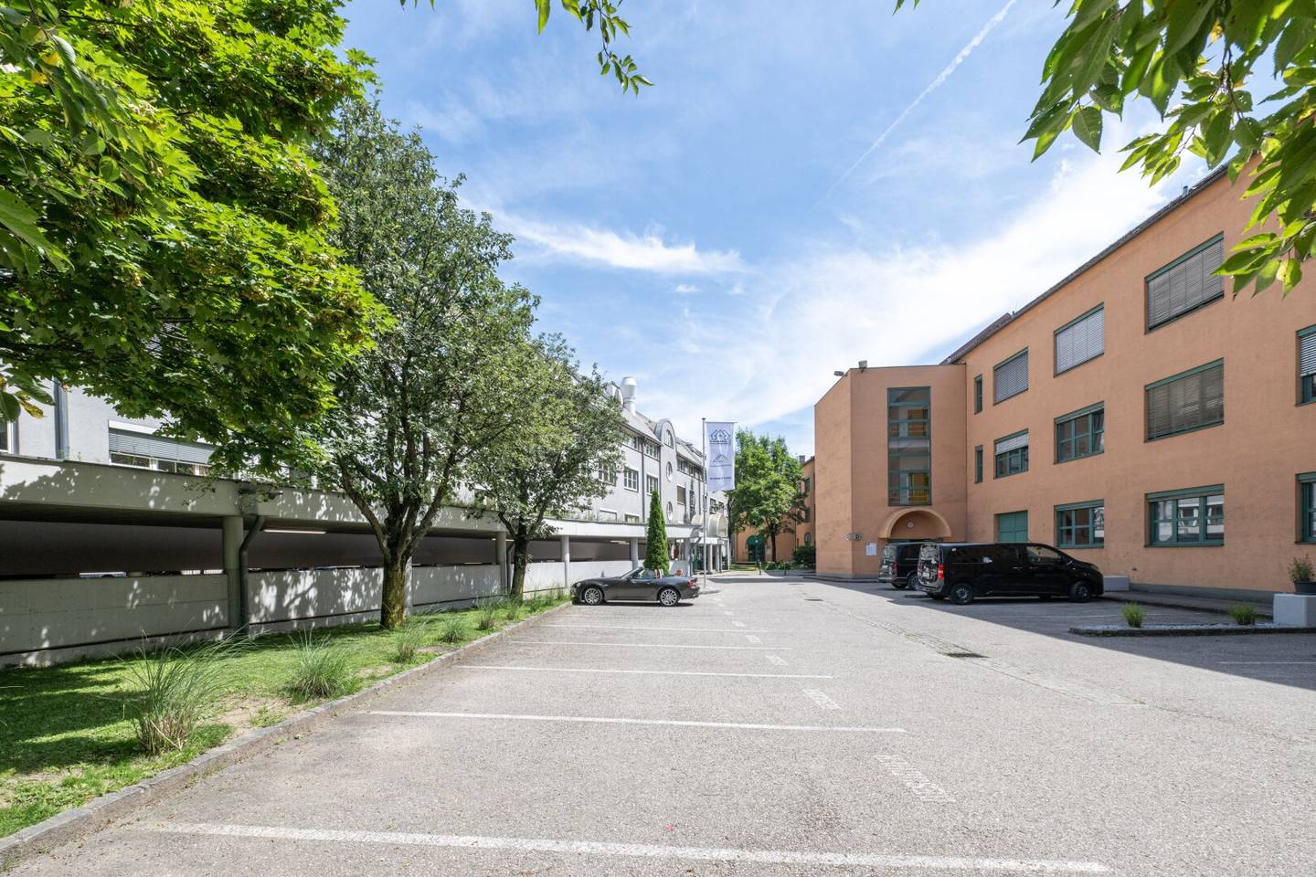 NEU saniertes Büro 23 m2 - erweiterbar auf 46 m2!