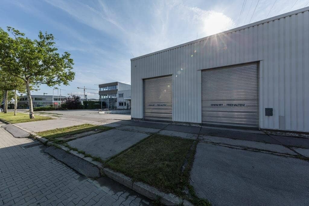 Lager-/Produktionshalle mit 3.000 m² & LKW-Zufahrt in Wien 23 – Provisionsfrei!