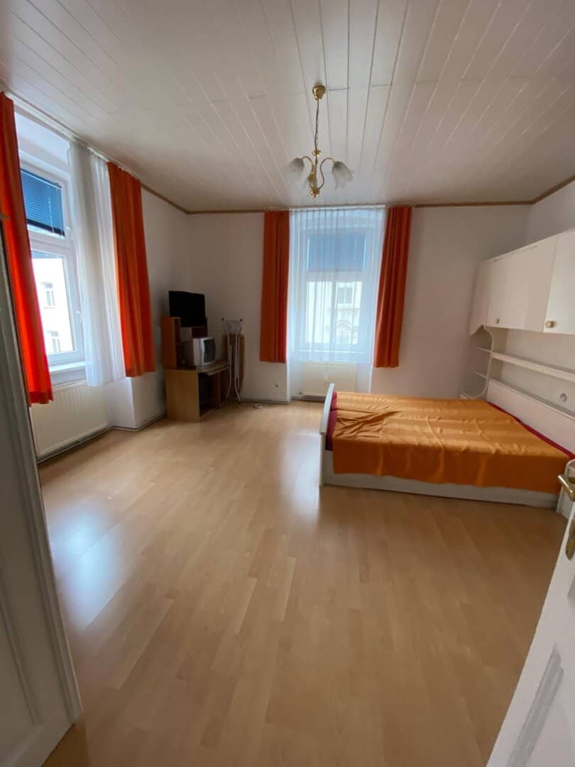 Helle 2-Zimmer-Altbauwohnung nahe Reumannplatz – sofort bezugsfertig