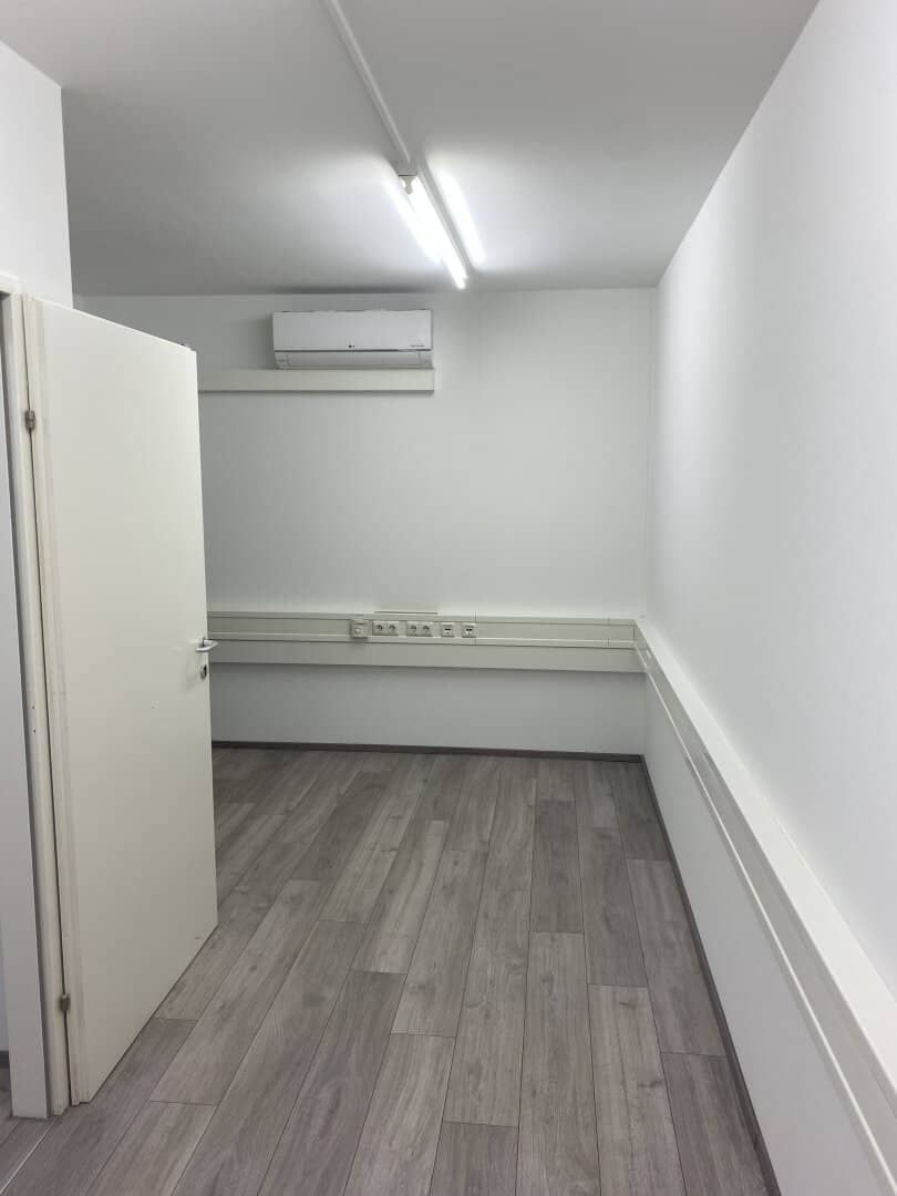 Moderne Büro/Praxis 89,7m² in Linz, Erstbezug mit Aufzug! Provisionsfrei direkt vom Eigentümer!