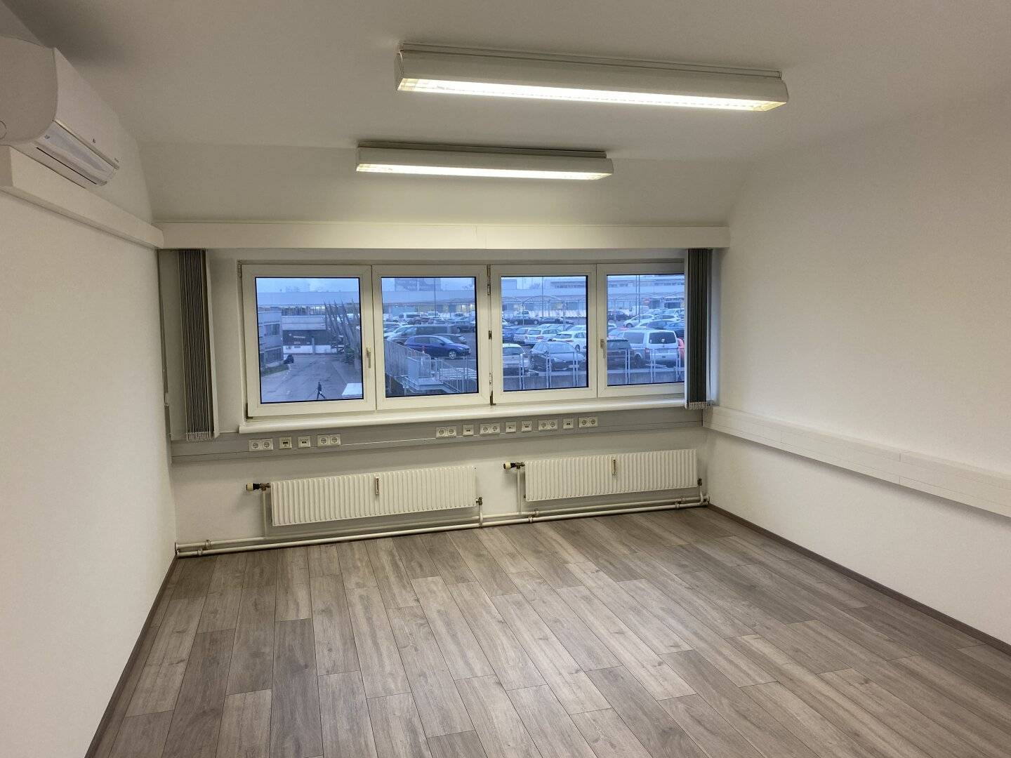 Moderne Büro/Praxis 89,7m² in Linz, Erstbezug mit Aufzug! Provisionsfrei direkt vom Eigentümer!