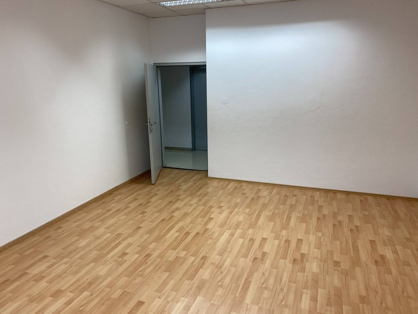 Modernes Büro in Linz, 22m², Erstbezug nach Sanierung! Provisionsfrei!
