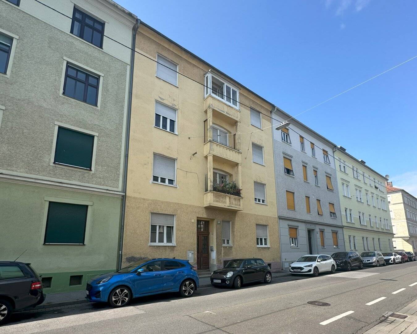 Altbau-Klassiker mit 2 Balkonen in Graz-Eggenberg zum Bestpreis: Sanieren, Gestalten, Profitieren!
