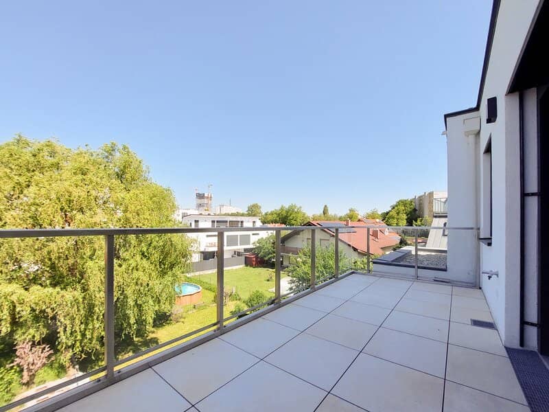 TRAUMHAFTER ERSTBEZUG NÄHE DONAUZENTRUM! 3-ZIMMER-WOHNUNG MIT BALKON