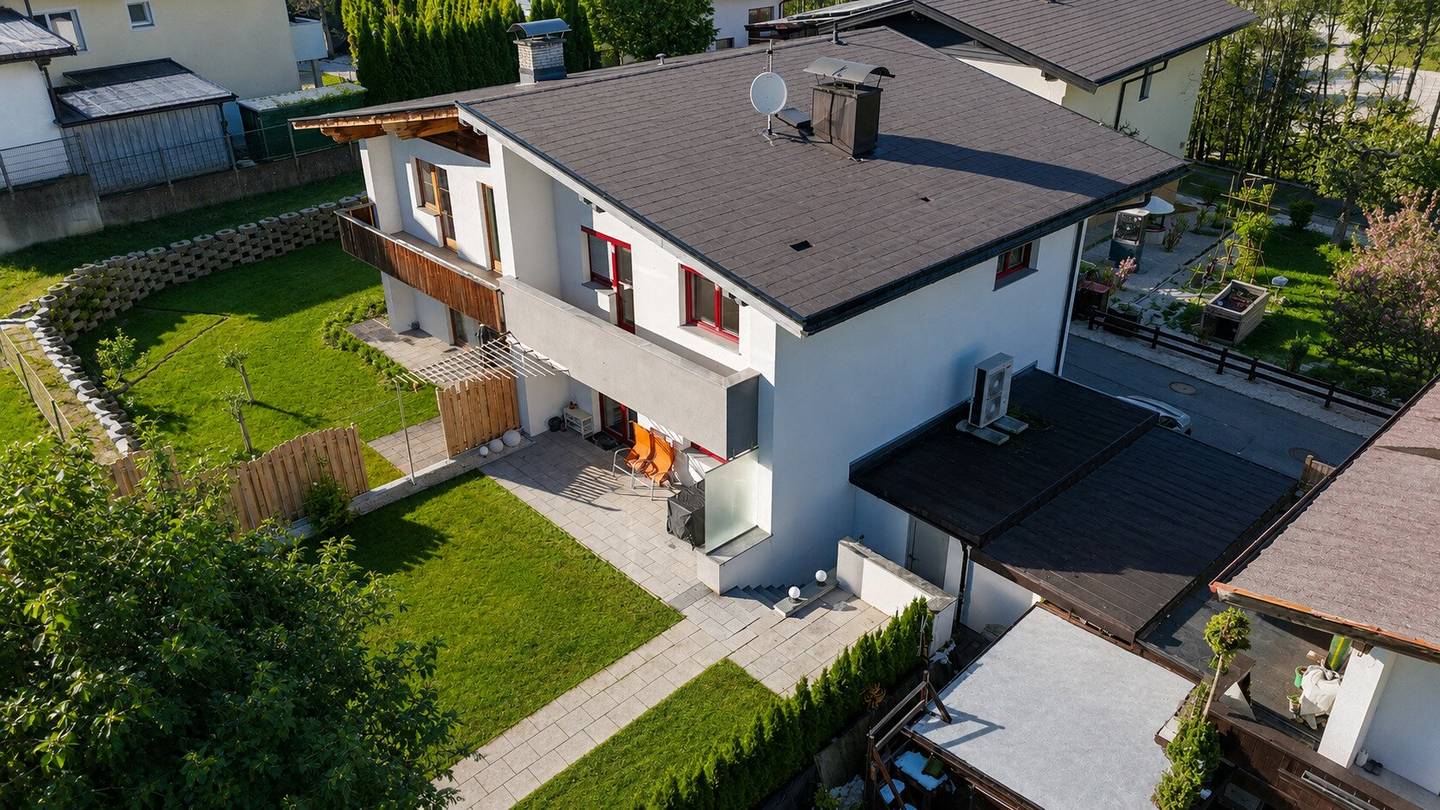 Moderne Doppelhaushälfte in Angerberg – gepflegt, gut ausgestattet & mit großzügigem Garten