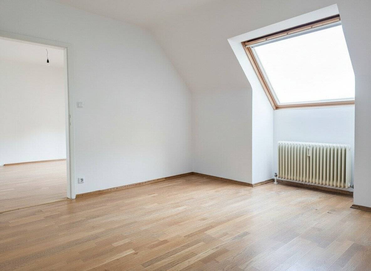 Bright top floor apartment in a quiet location in 1150 Vienna also interesting for investors